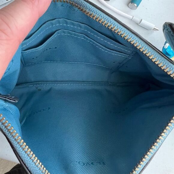 COACH Women's Small Wristlet Blue Pebble Leather w Gold Hardware 22952 AUTHENTIC - Picture 11 of 12